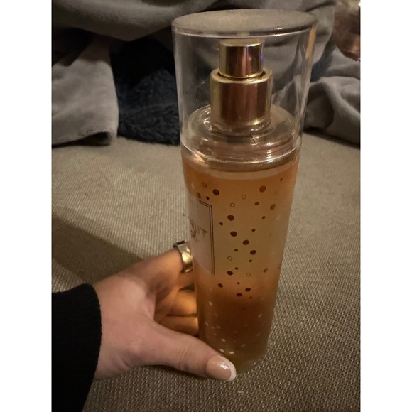 Bath Body Works Coconut Pineapple Fine Fragrance Mist 8 oz Women - Picture 2 of 2